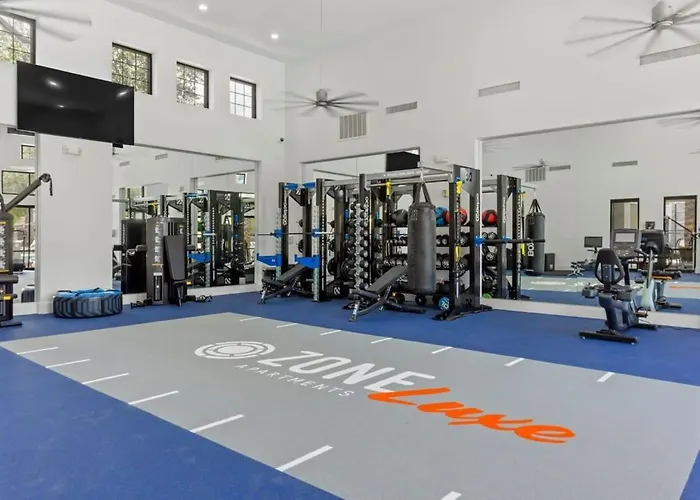 Cozysuites By The Stadium With Pool 02 * Glendale
