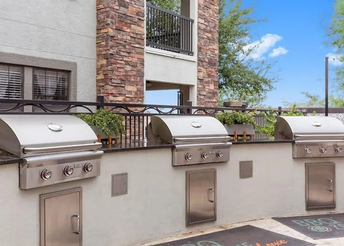 Cozysuites By The Stadium With Pool 02 * Glendale