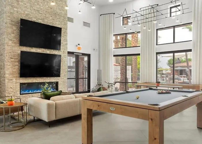 Cozysuites By The Stadium With Pool 02