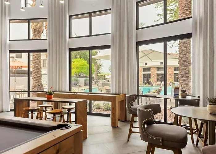 Cozysuites By The Stadium With Pool 02 Apartment *
